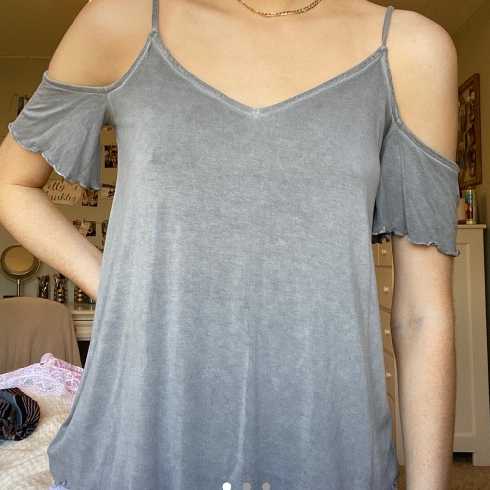 grey american eagle top